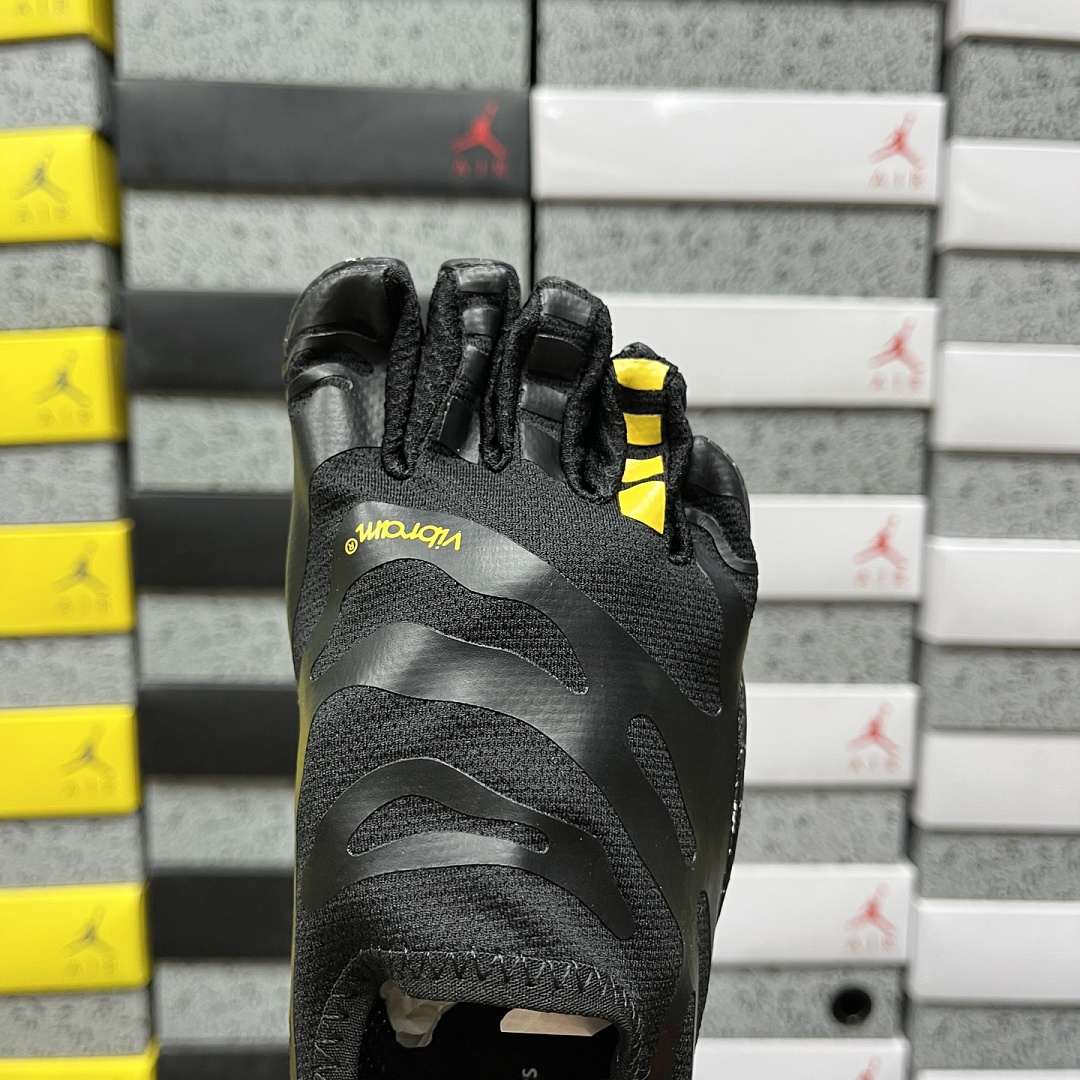 Suicoke Finger Chukka Boot - Image 2