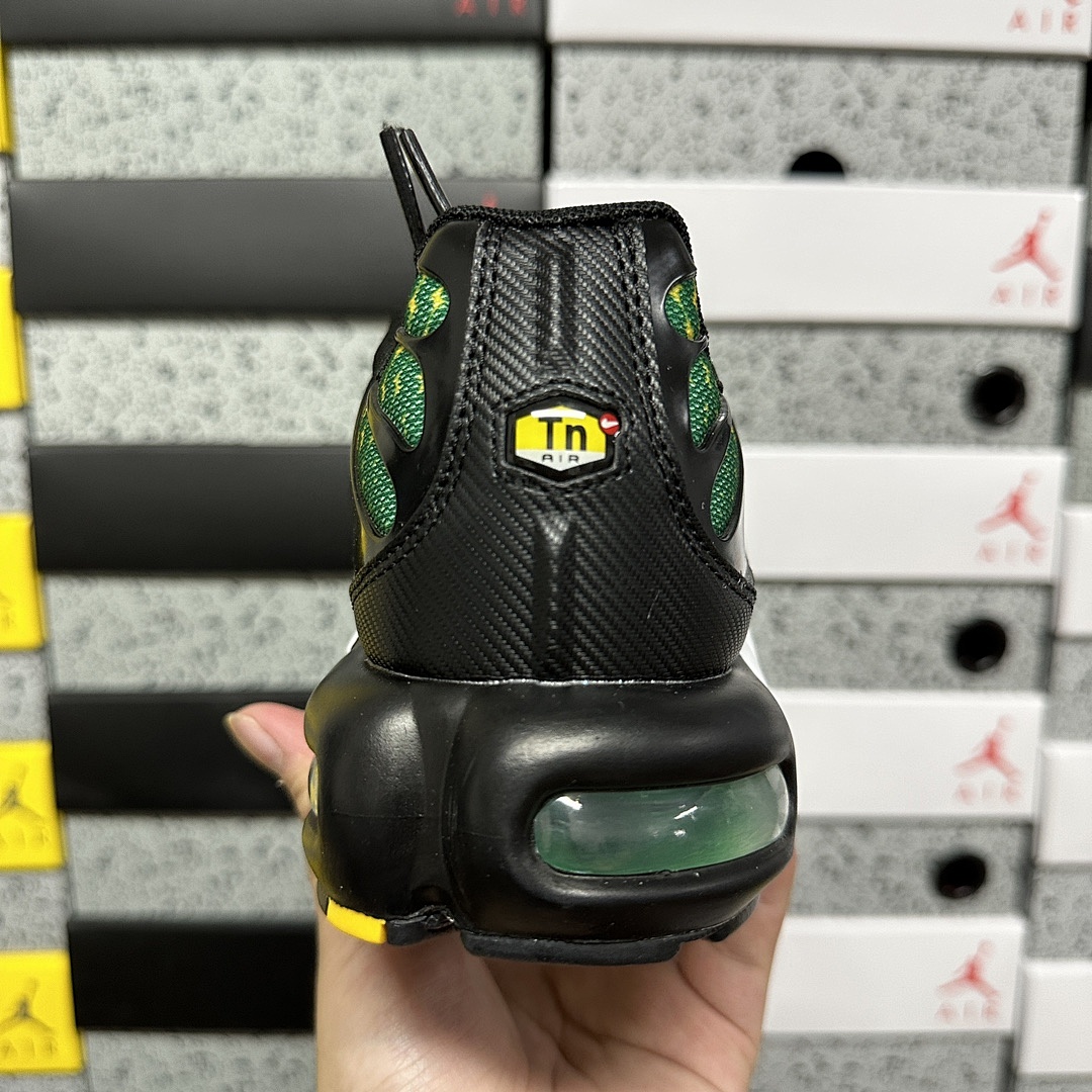 Nike Air Max Plus Varsity Maize Pine (Green) - Image 4