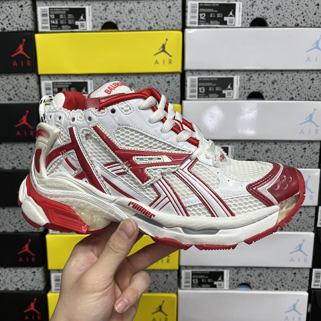 Balenciaga BLCG Runner 7 Gen - Image 9