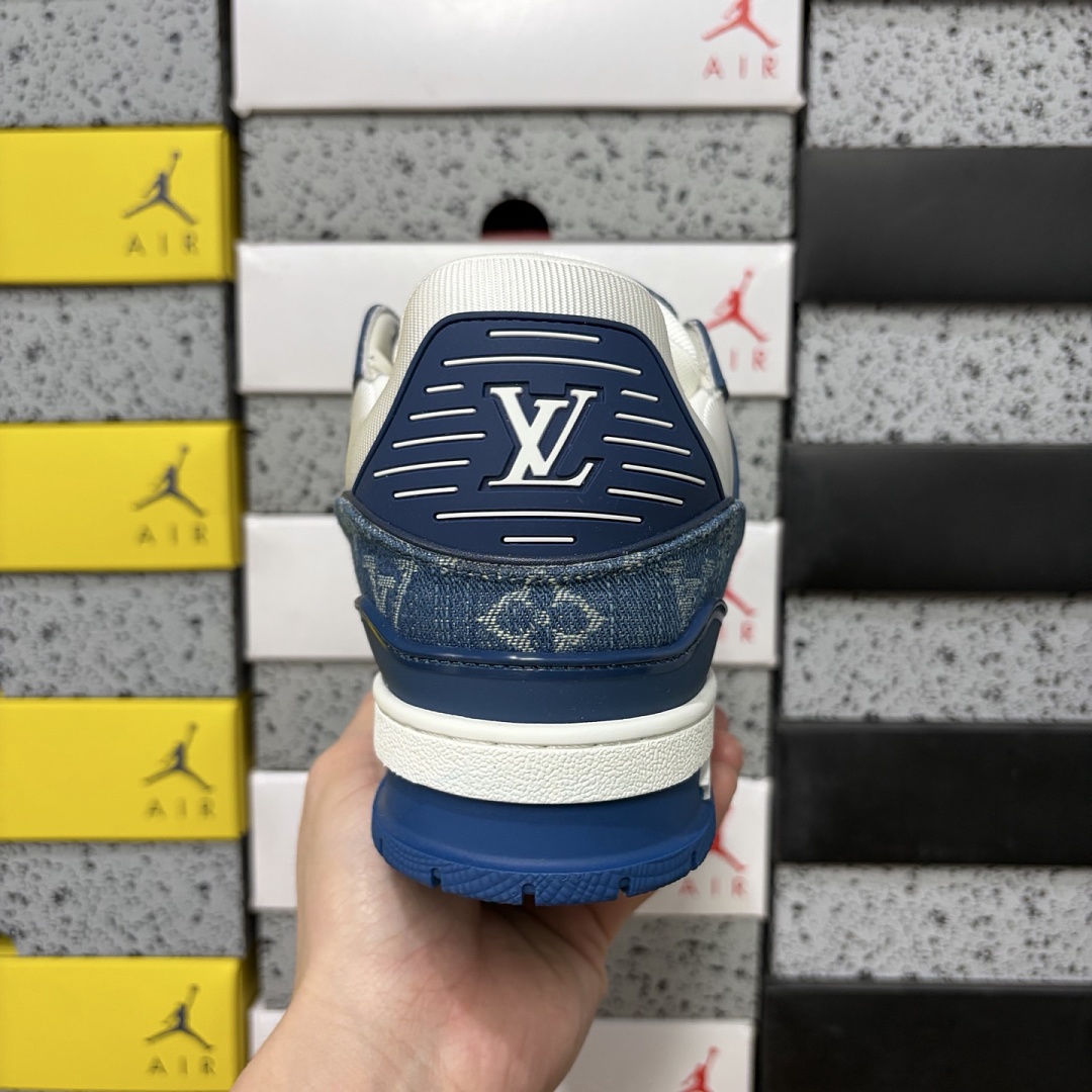 Louis Vuitton Trainer - Image 4