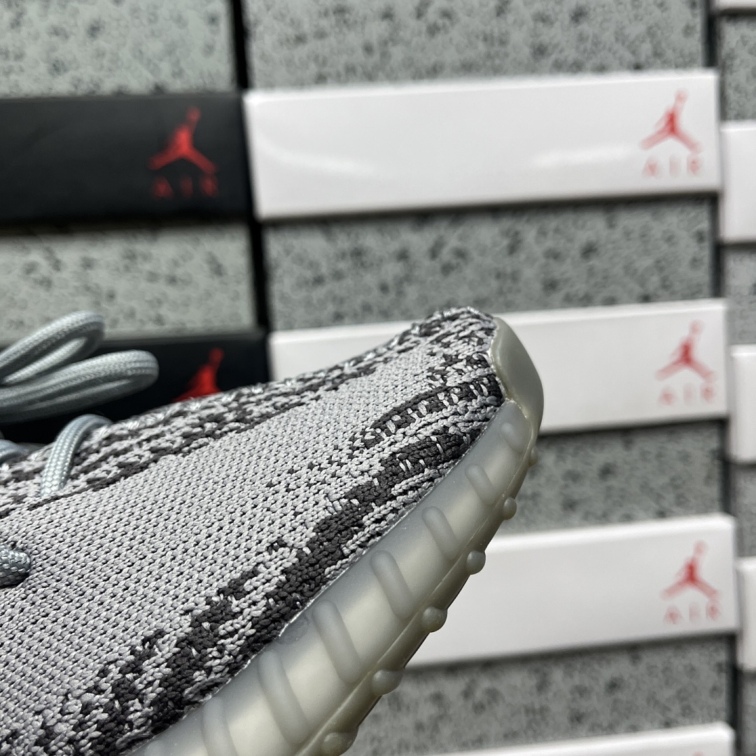 Adidas Yeezy Boost 350 V2 - Image 2