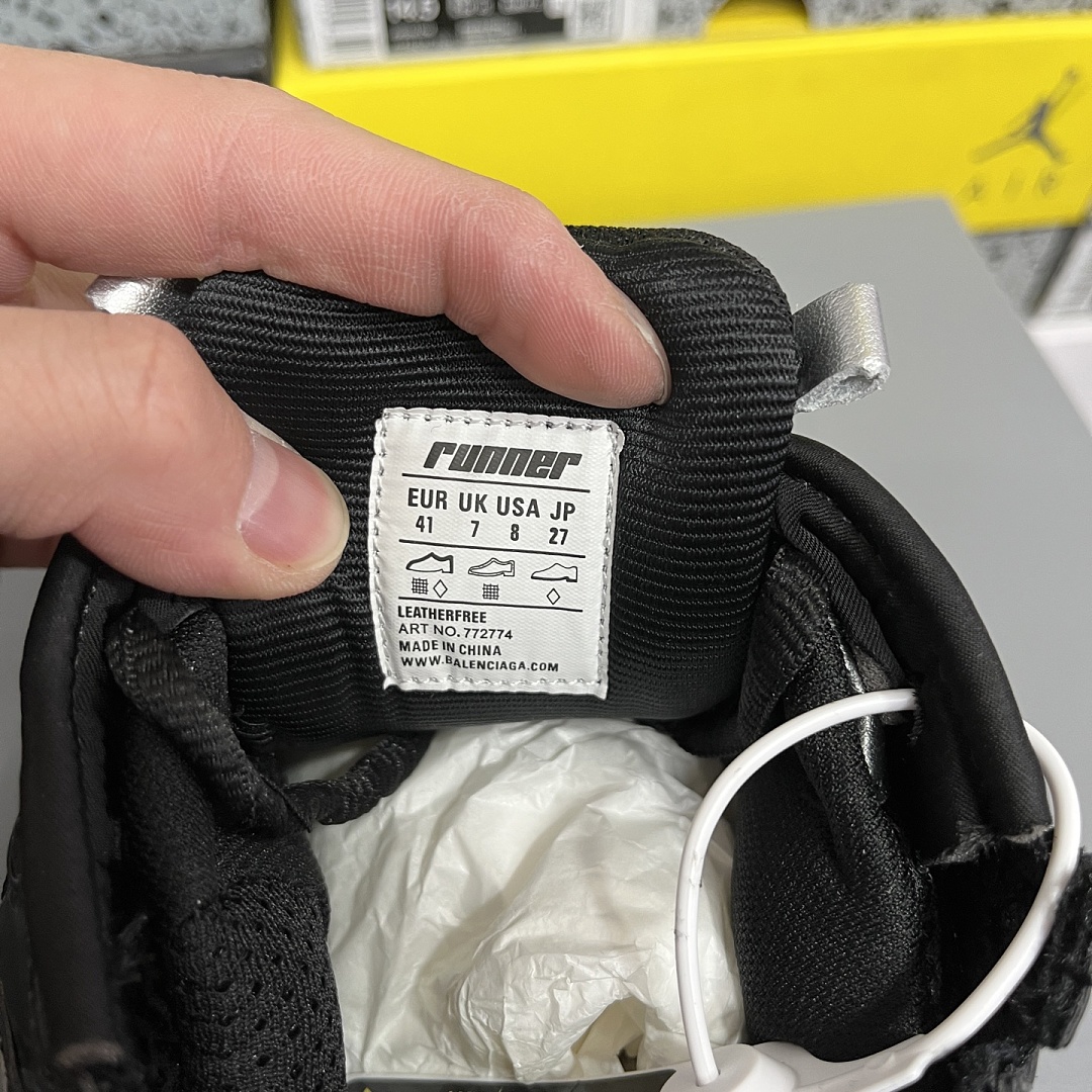 Balenciaga BLCG Runner 7.5 - Image 3