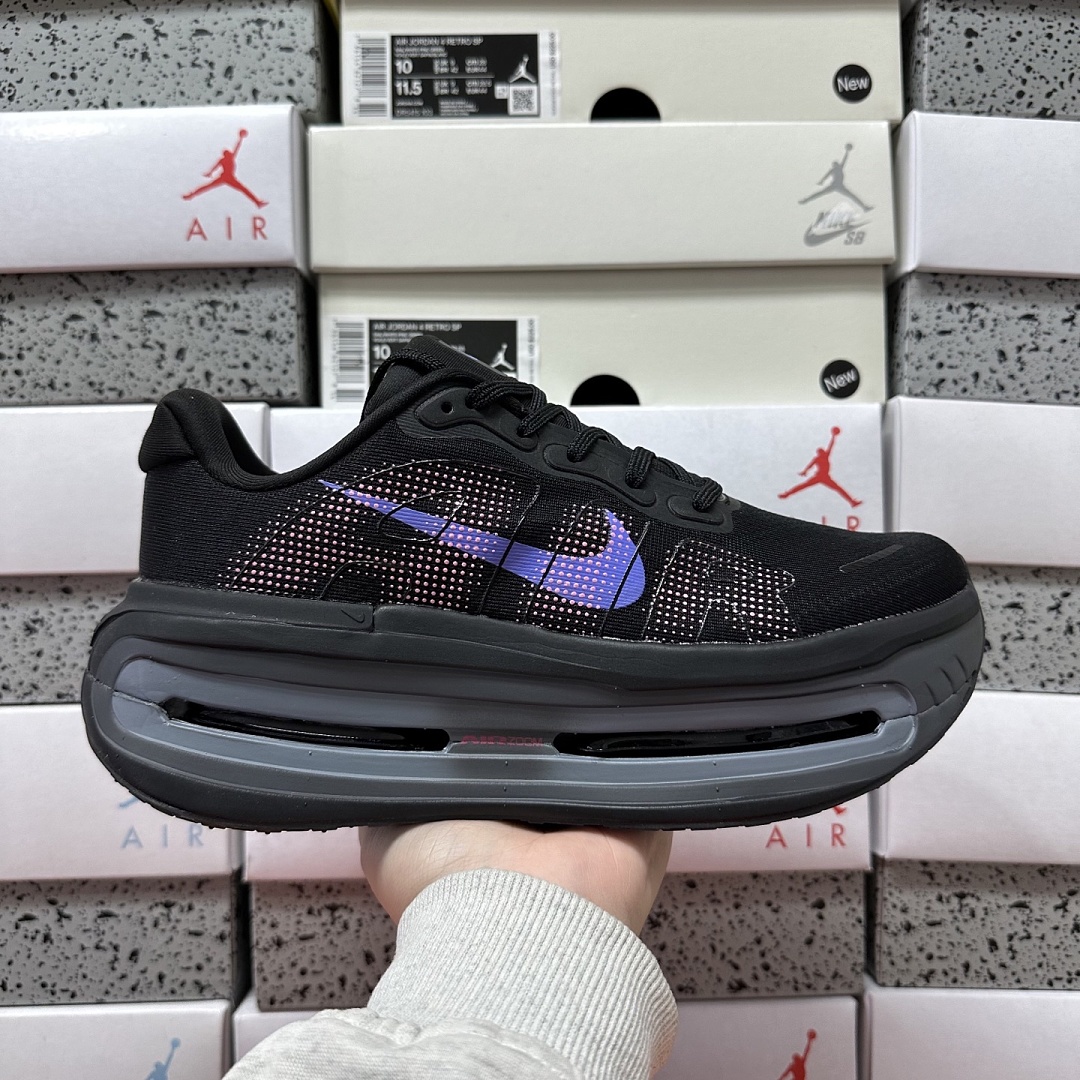Nike Vomero Premium HQ2050-002 - Image 7