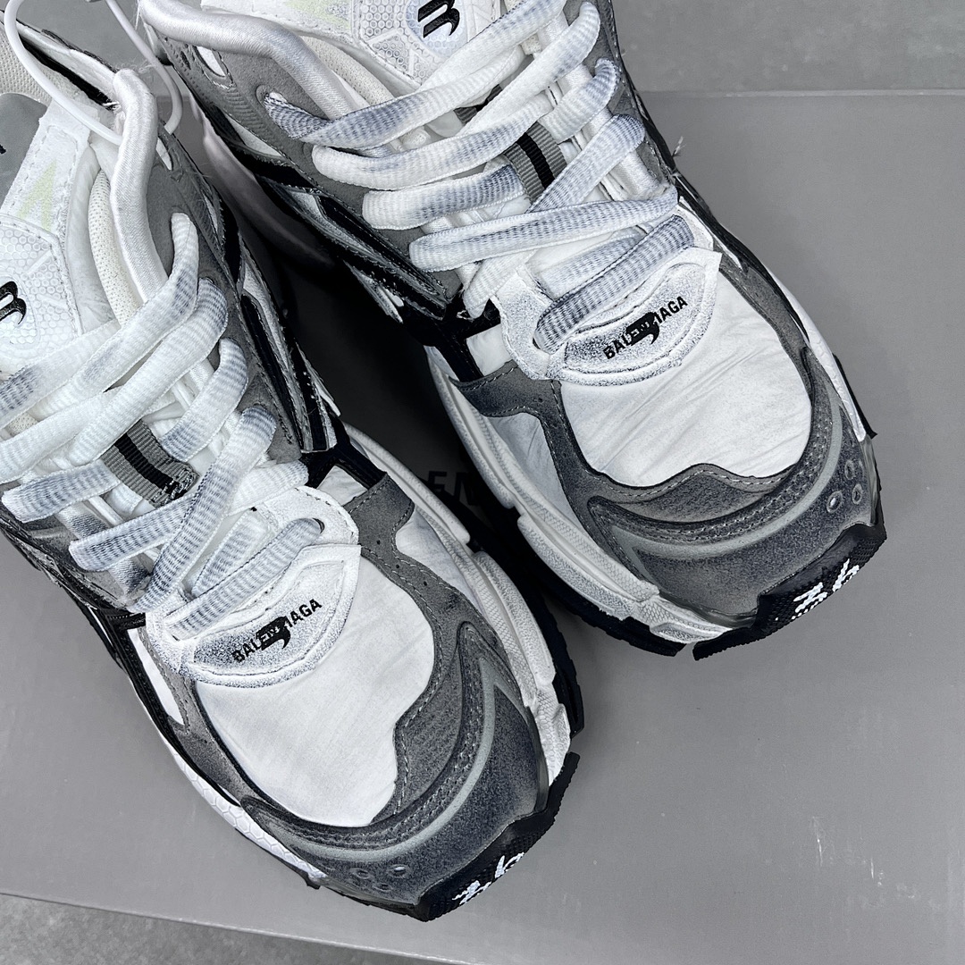 Balenciaga Runner - Image 8