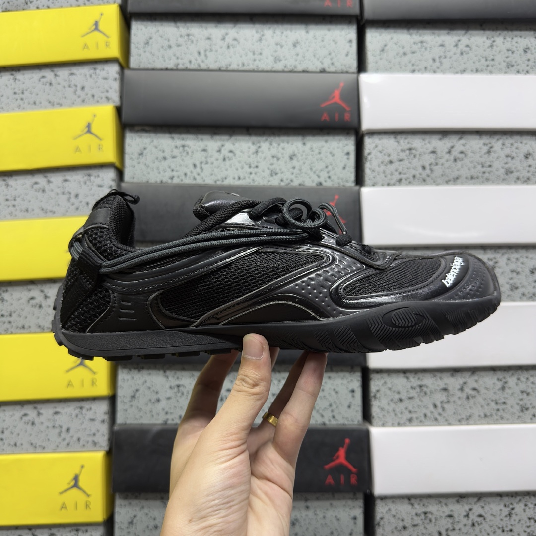 Balenciaga BLCG Radar - Image 9