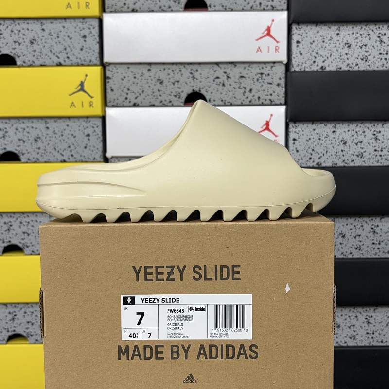 Adidas Yeezy Slide Bone Slides