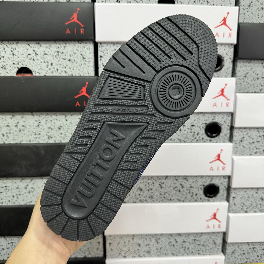Louis Vuitton Trainer Rhinestone - Image 4