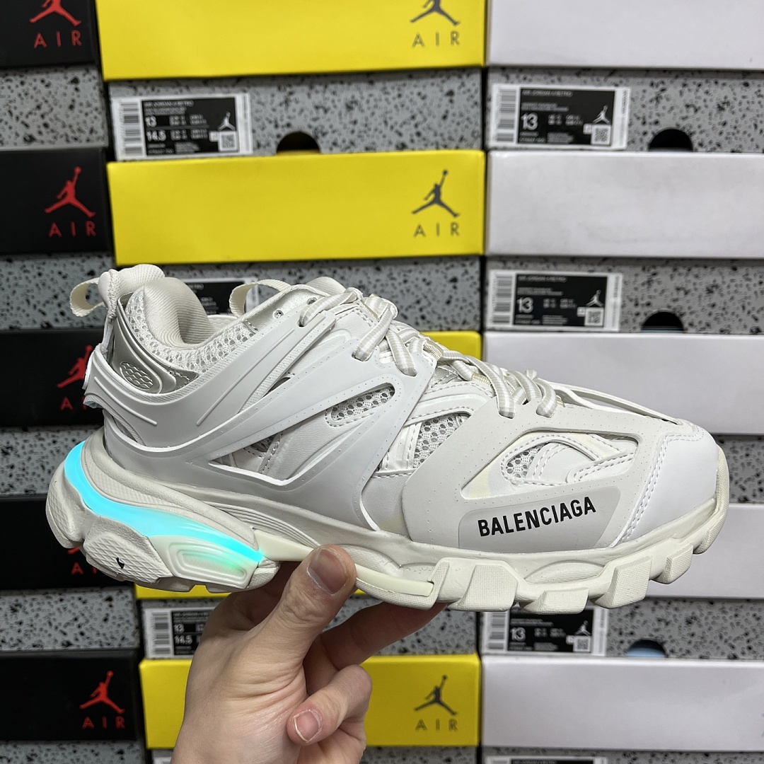 Balenciaga BLCG Track 3.0 White LED - Image 3