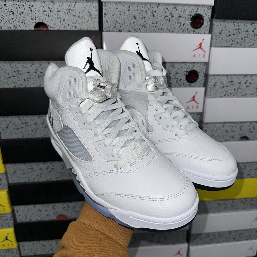 Nike Jordan 5 Retro White Metallic HQ7978-103 (Silver) - Image 2