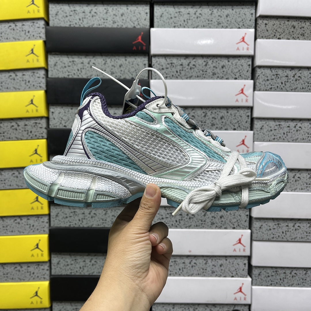 Balenciaga BLCG 3Xl - Image 41
