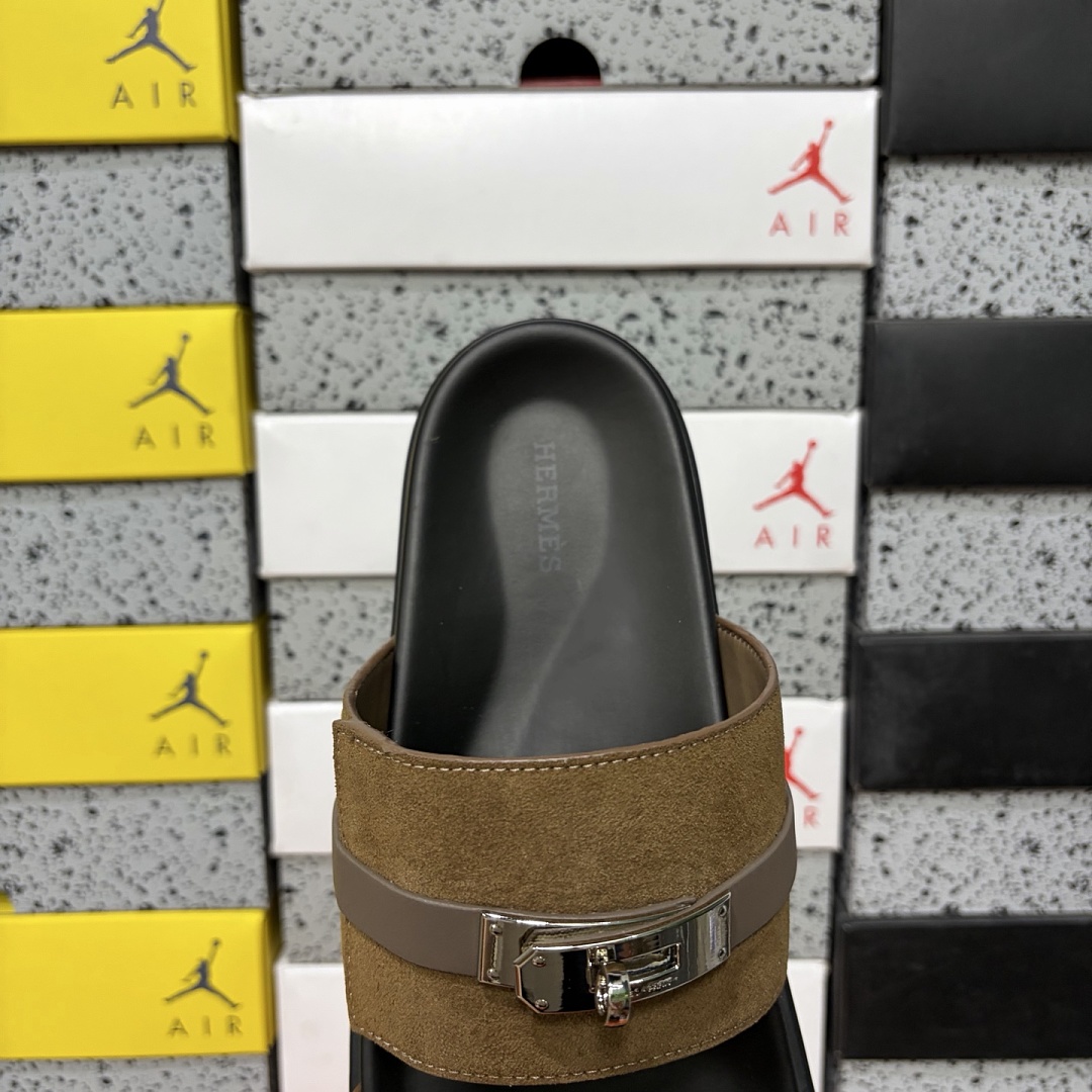 Hermes Chypre Sandal Khaki Suede Buckle - Image 6