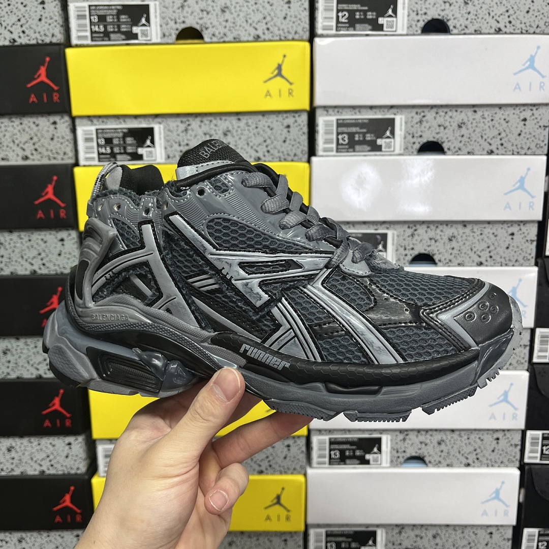 Balenciaga BLCG Runner 7 Gen - Image 5