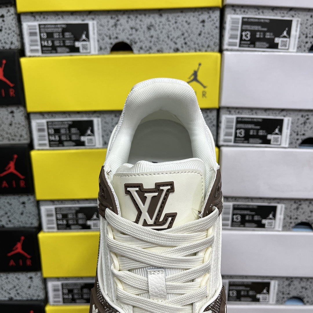 Louis Vuitton Trainer 1-08 - Image 9