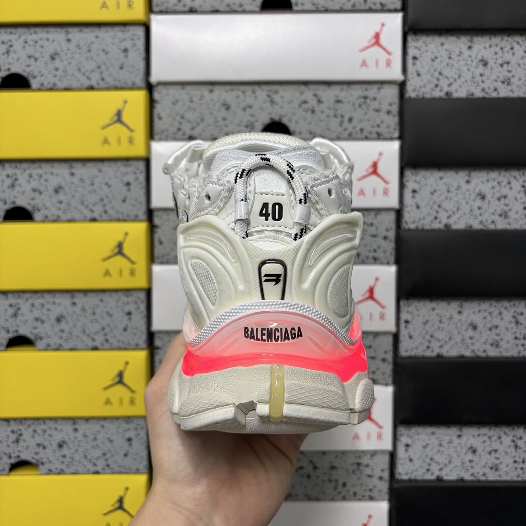 Balenciaga Runner LED 7.5 (White) - Image 7