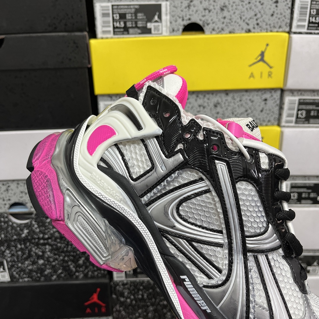 Balenciaga BLCG Runner 7.5 - Image 4