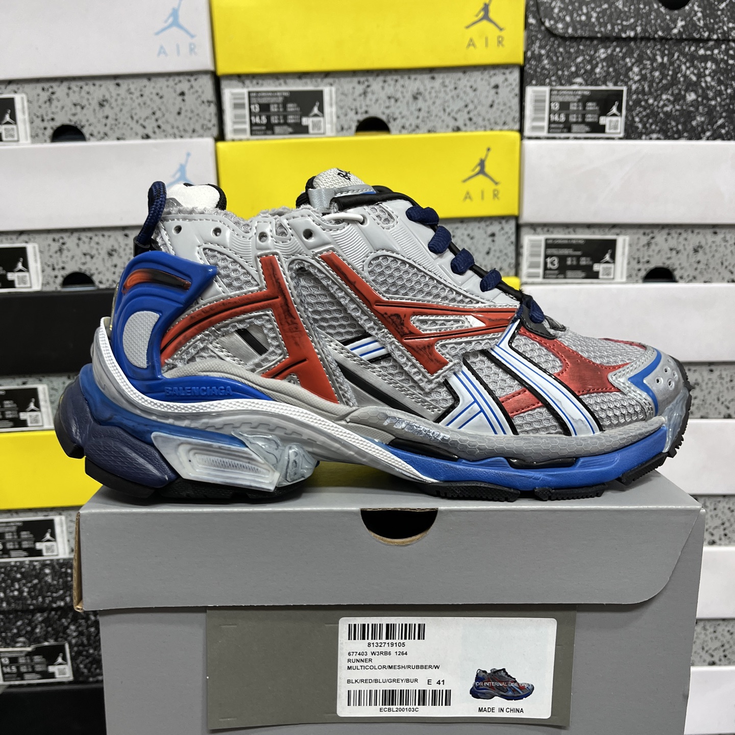 Balenciaga BLCG Runner 7.0 - Image 11