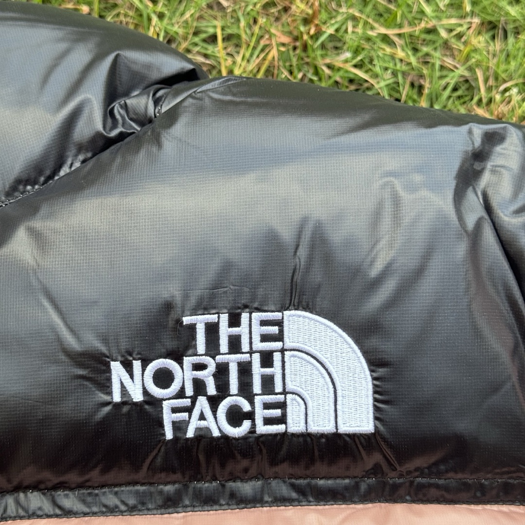 The North Face TNF Women's Nuptse Short Jacket - Image 51