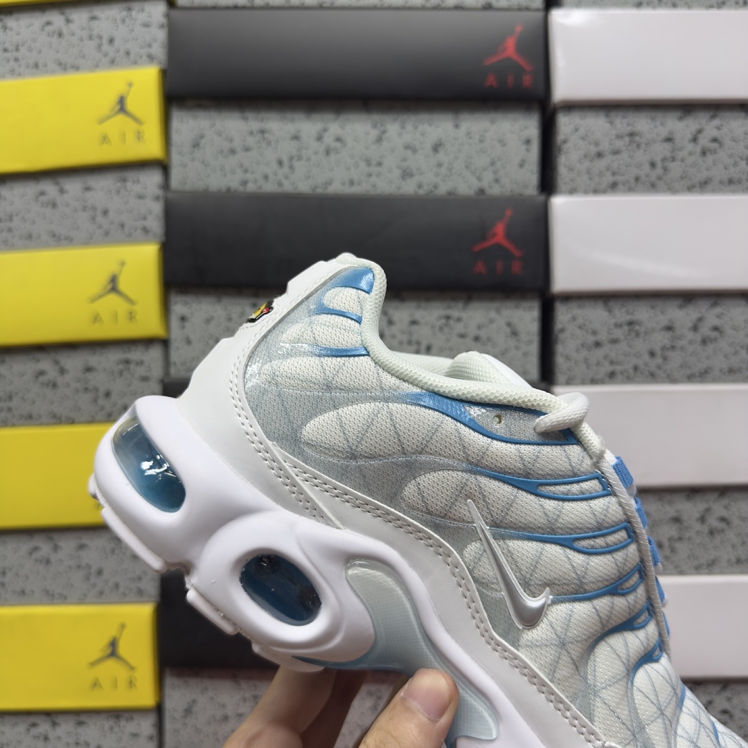 Nike Air Max Plus Marseille FQ2397-100 - Image 4