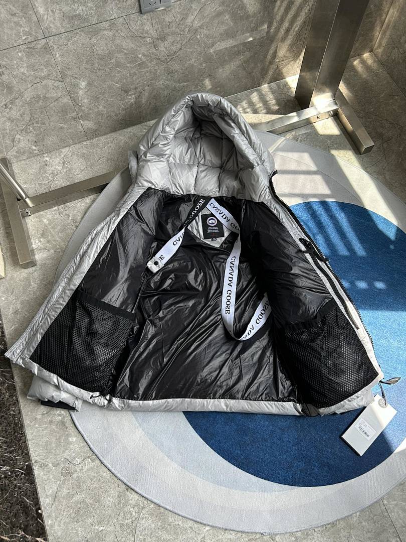 Canada Goose Crofton Puffer Jacket - Image 13