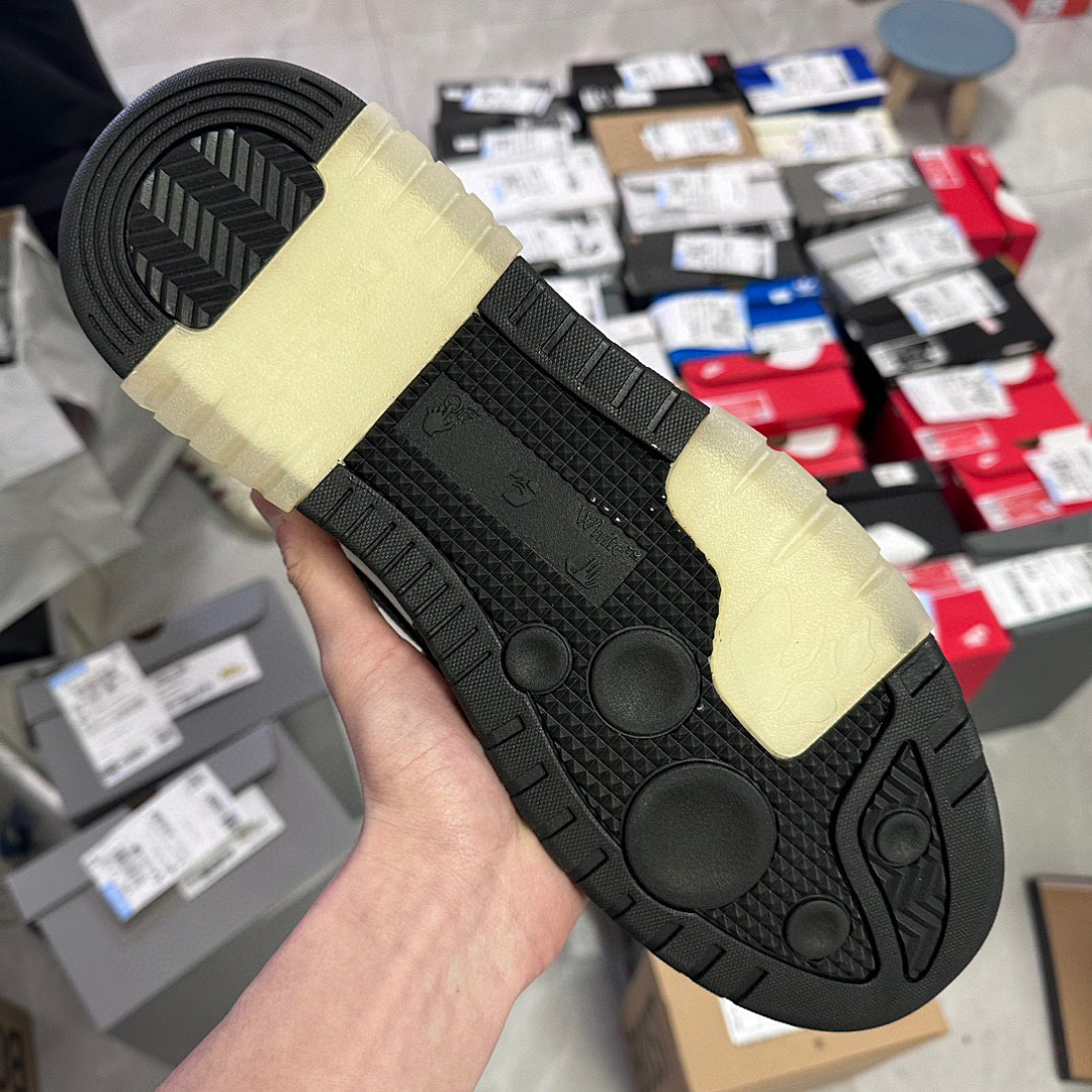 Off-White Black White - Image 9