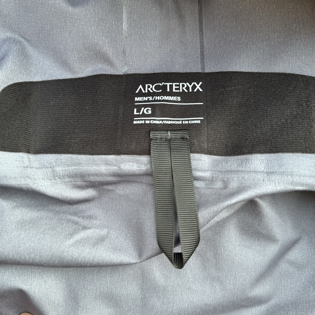 Arc'teryx Alpha Jacket 7 Gen (Black SV) - Image 12