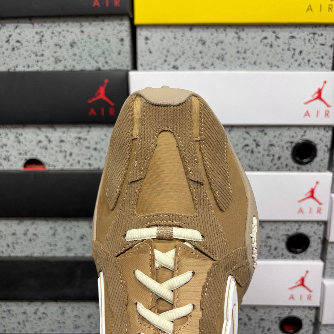 Balenciaga Monday UItra 21 Gen - Image 8