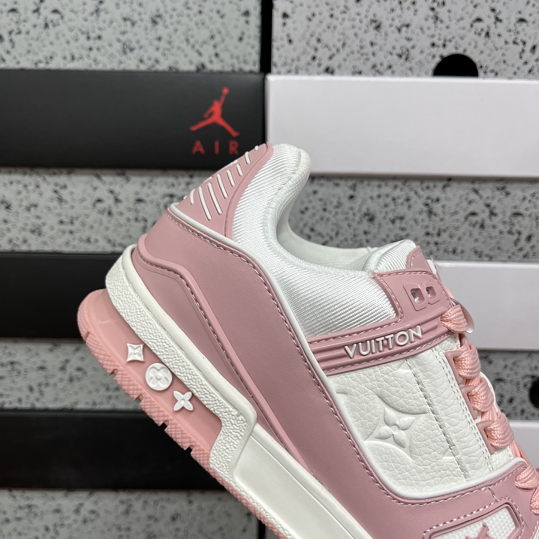 Louis Vuitton Trainer - Image 3