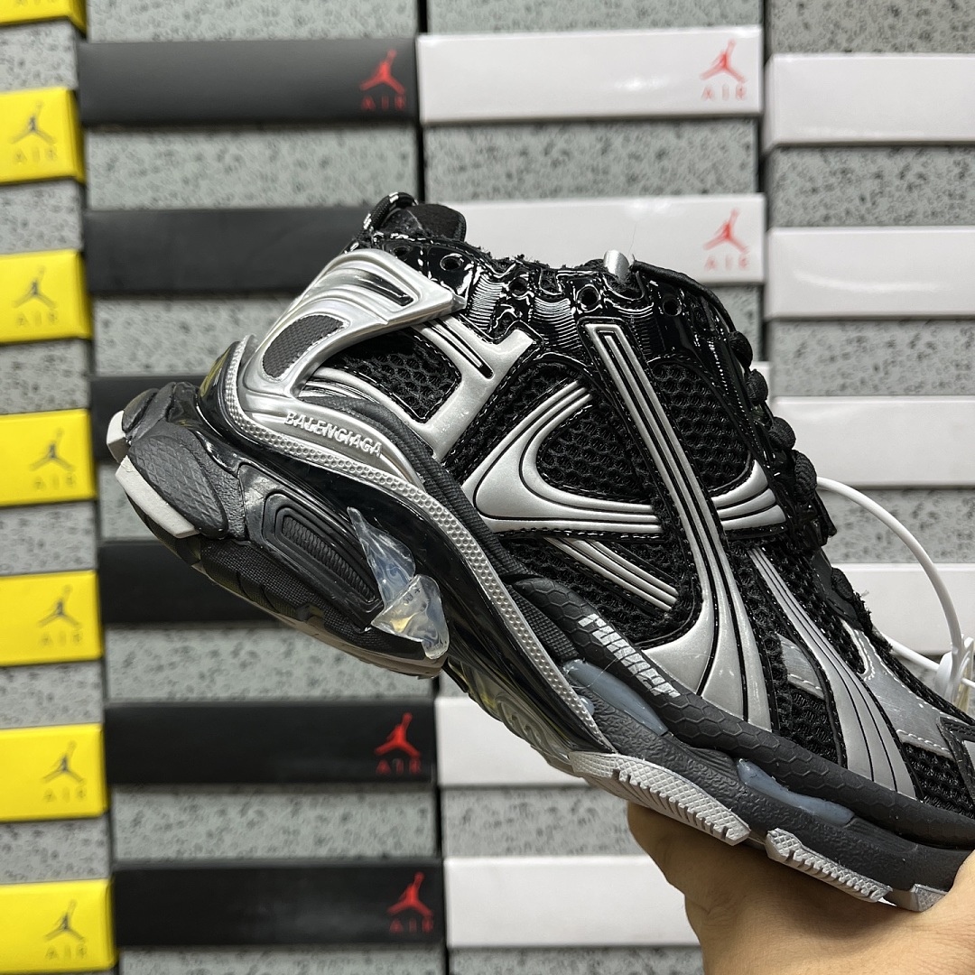 Balenciaga BLCG Runner 7.5 - Image 2