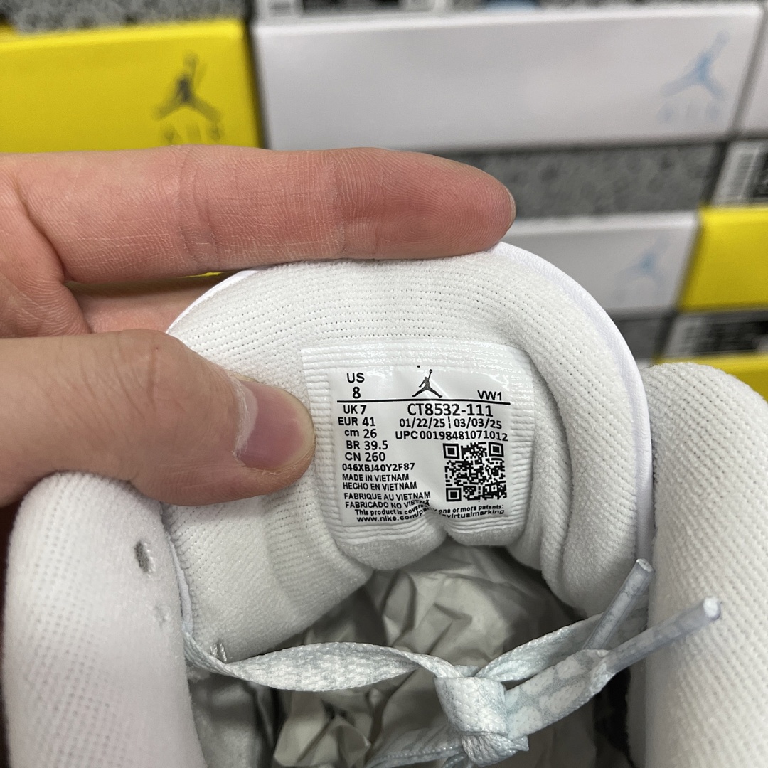 Nike Jordan 3 Retro Pure Money - Image 2