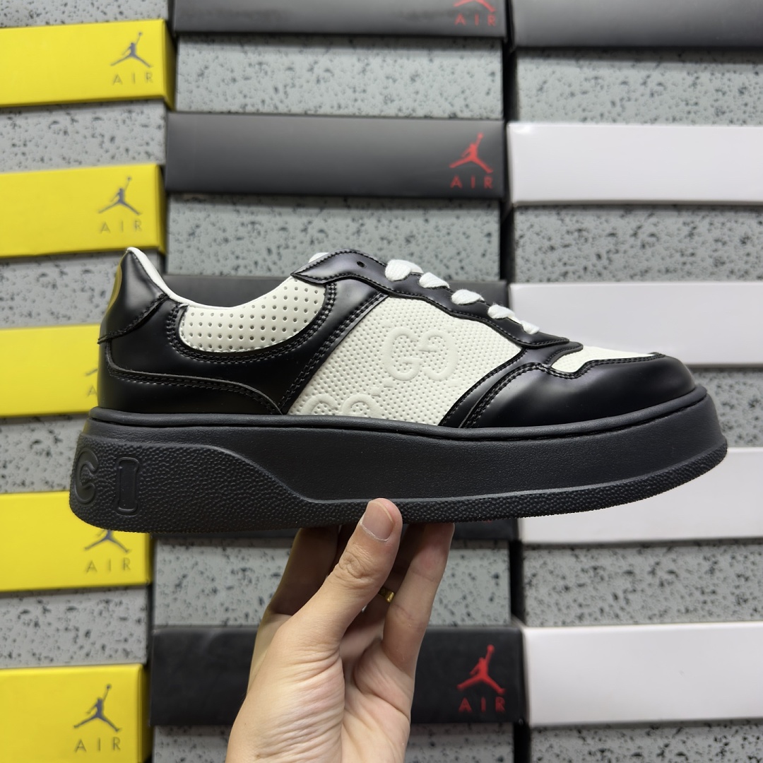 Gucci Chunky GG Web Sneaker - Image 2
