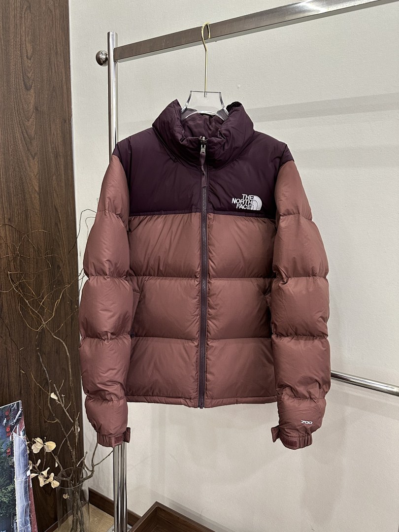 Chanel The North Face 1996 Retro Nuptse 700 Fill Packable Jacket - Image 104
