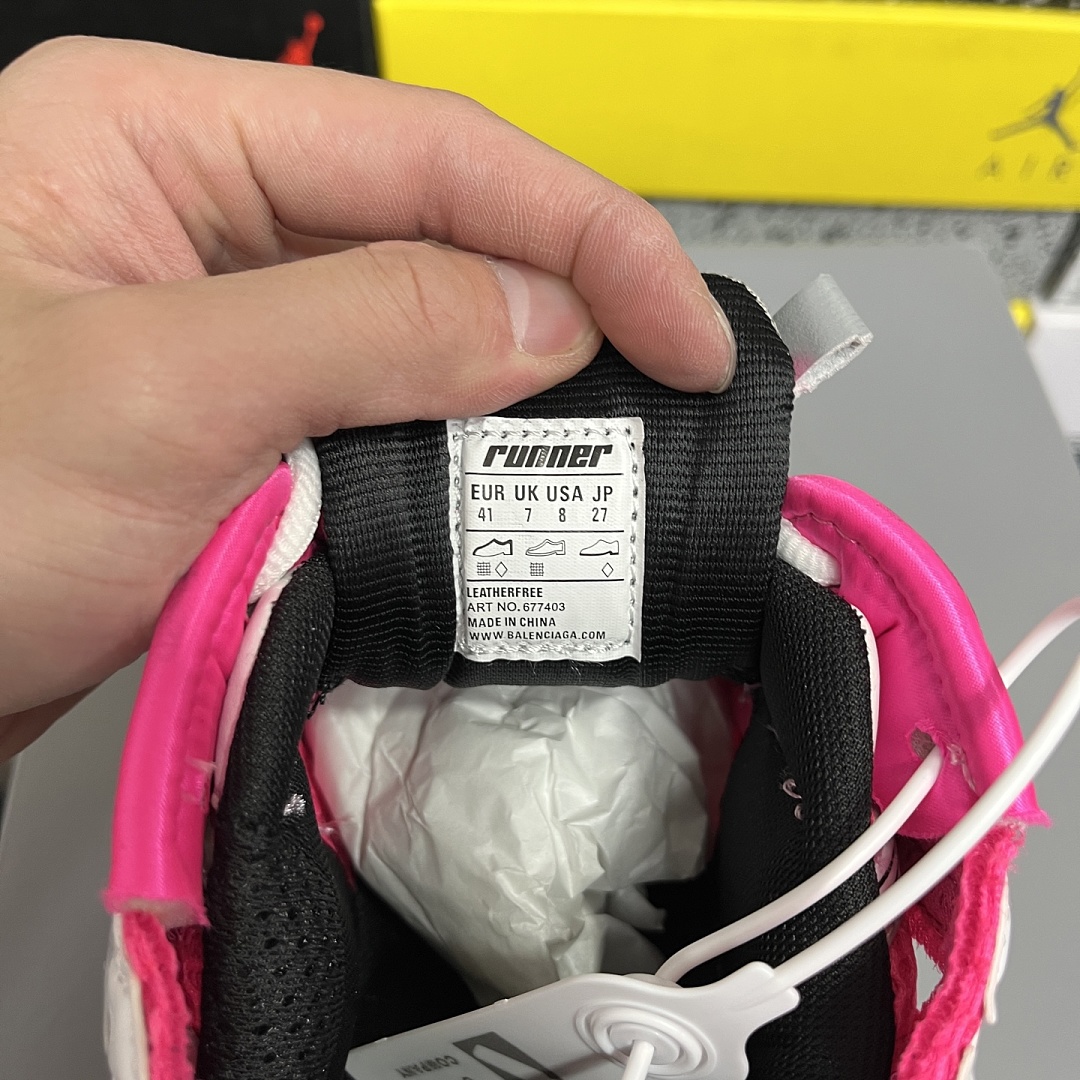 Balenciaga BLCG Runner 7.0 - Image 2