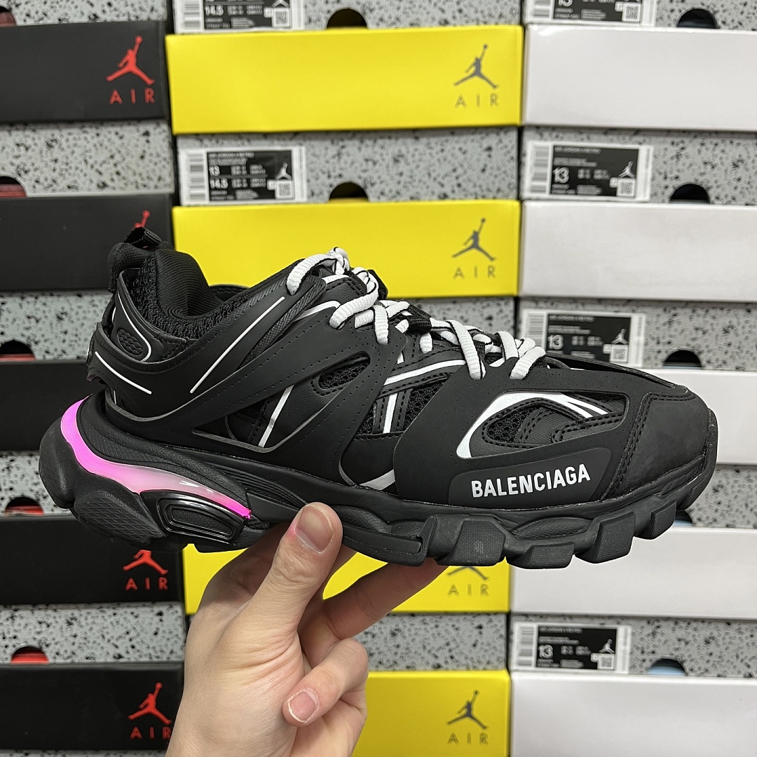 Balenciaga BLCG Track 3.0 Black White LED - Image 8