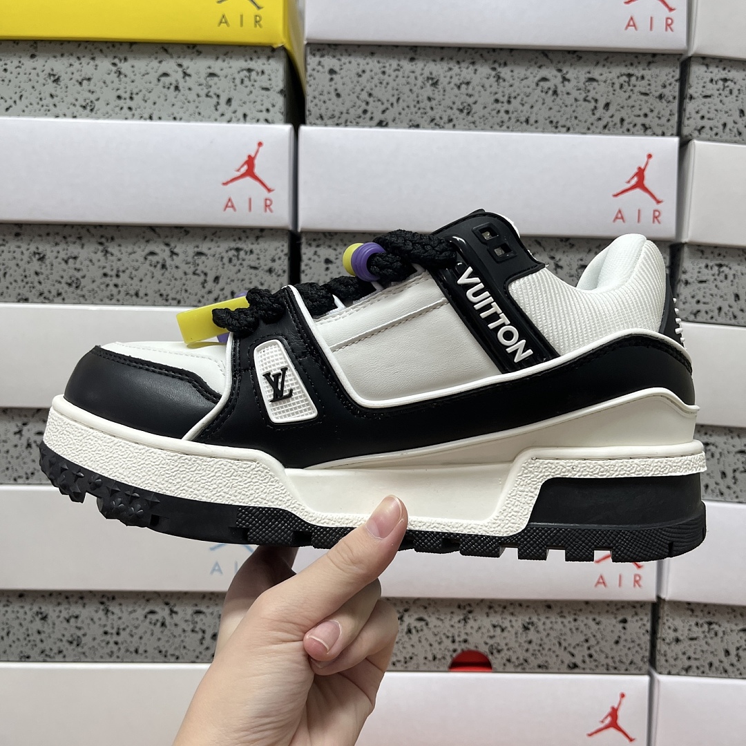 Louis Vuitton Trainer Maxi (White Black) - Image 9