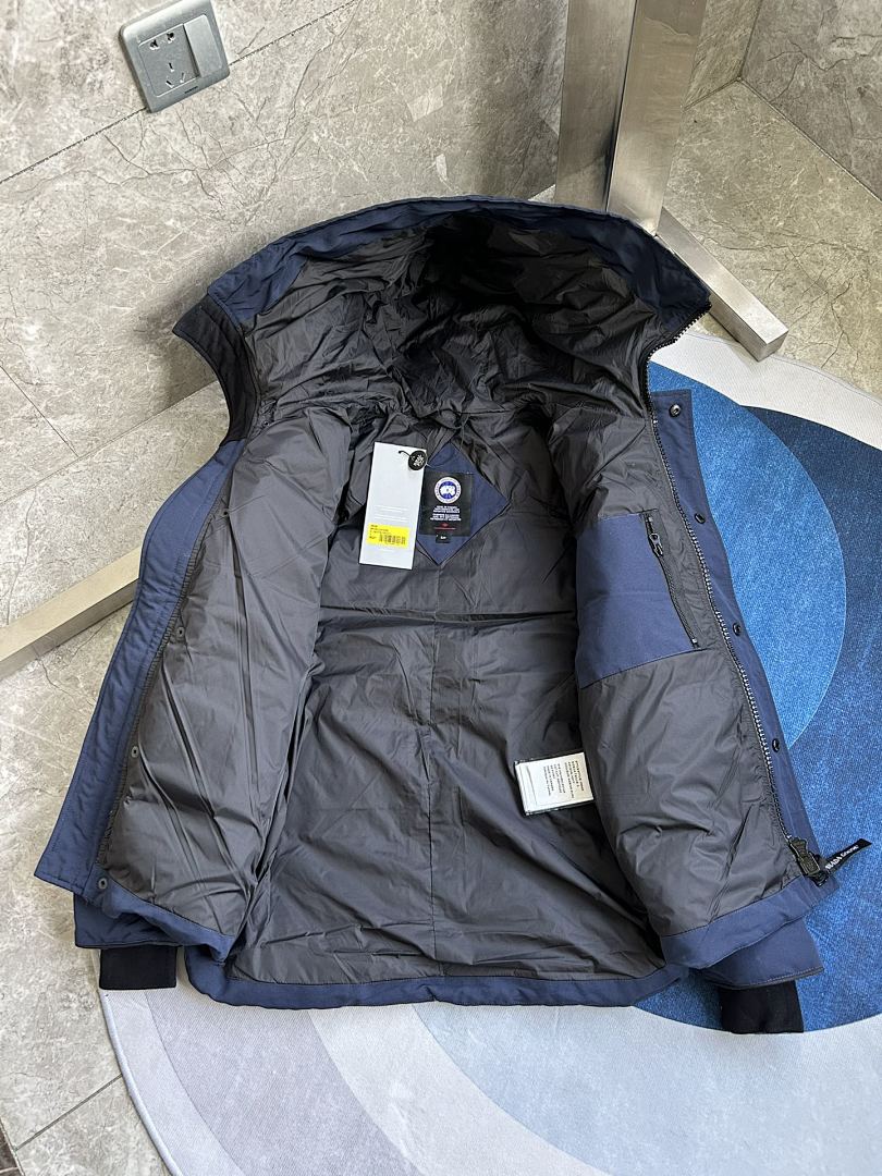 Canada Goose Macmillan Parka Jacket - Image 4