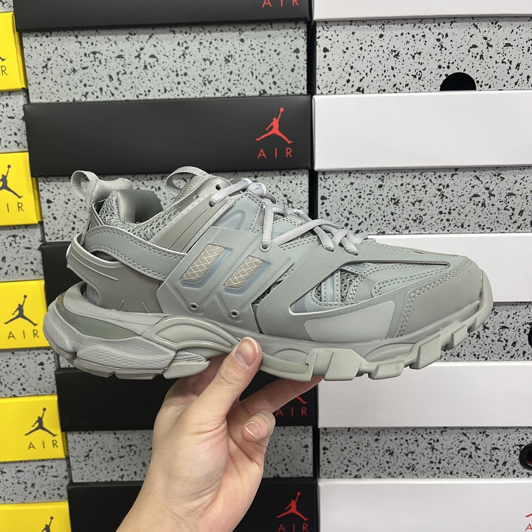 Balenciaga Track - Image 3