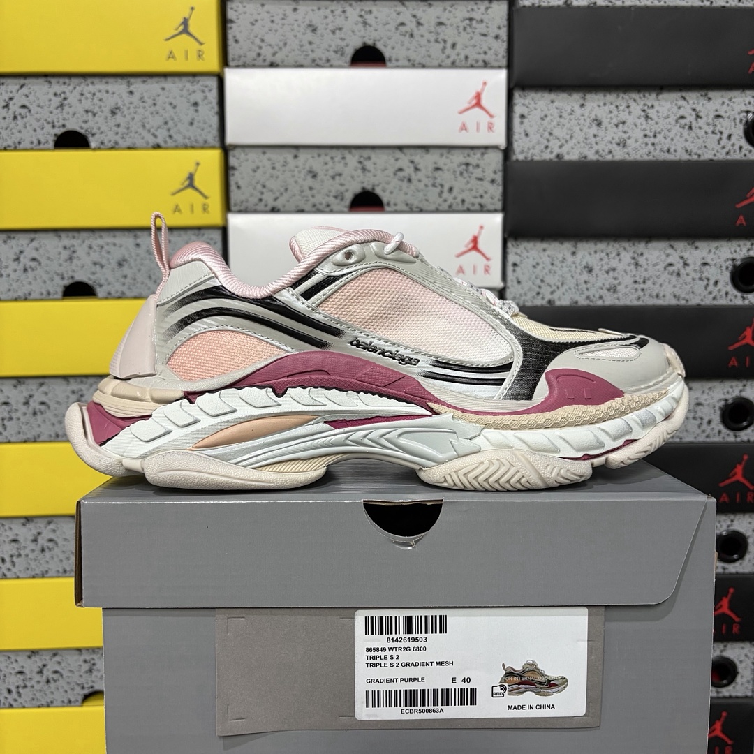 Balenciaga Triple S 2