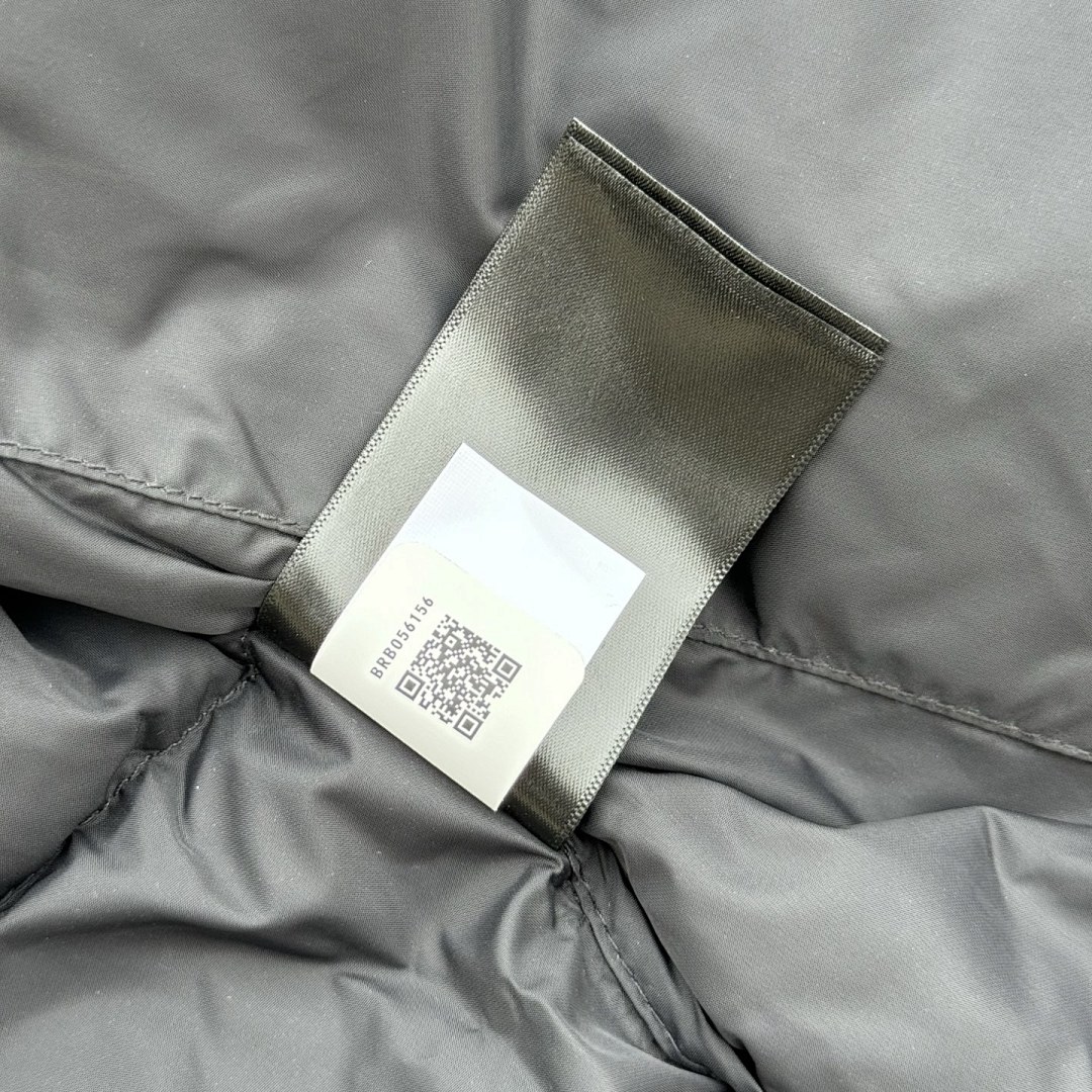 The North Face TNF 1996 Retro Nuptse 700 Fill Packable Jacket - Image 49