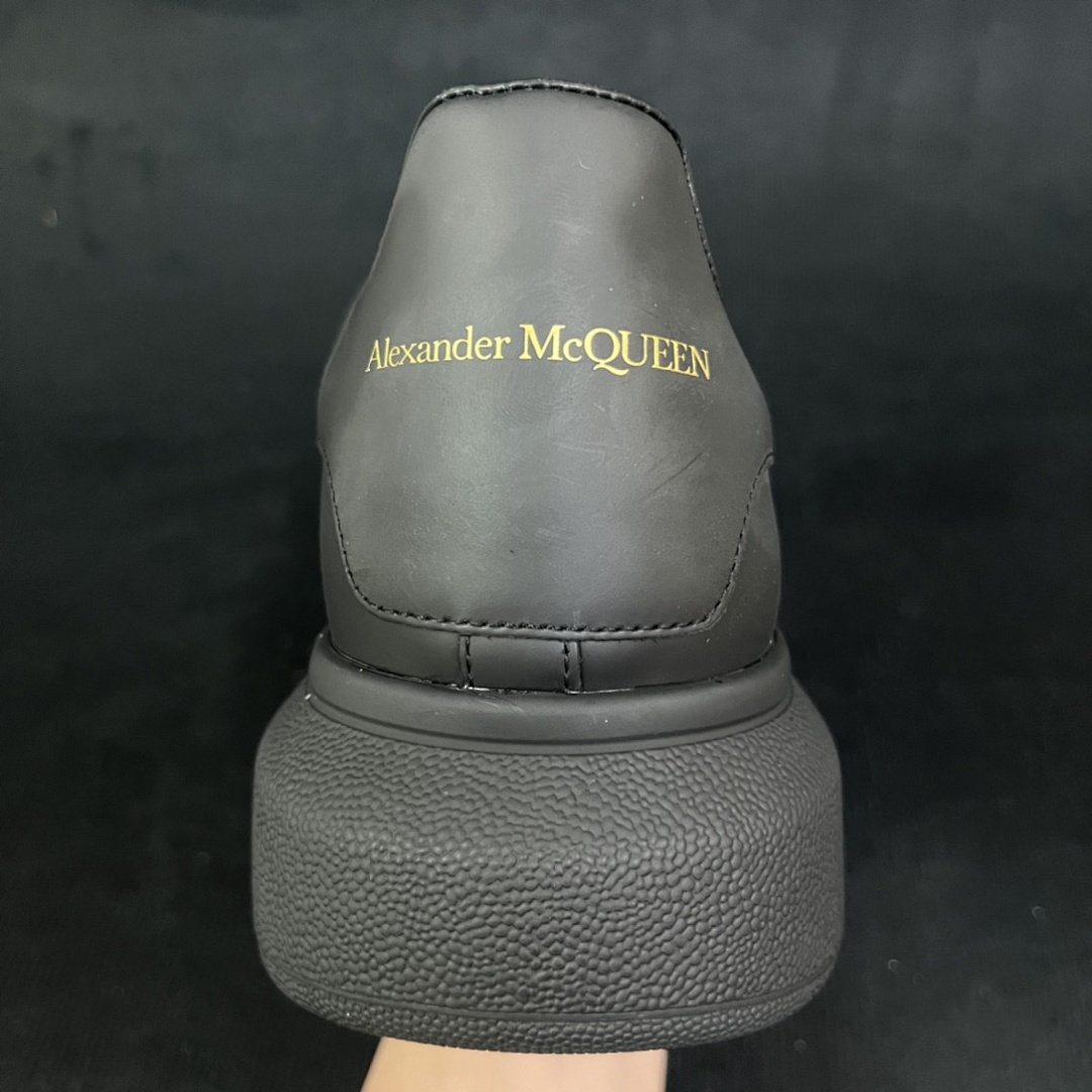 Alexander McQueen Alexander McQueen - Image 14