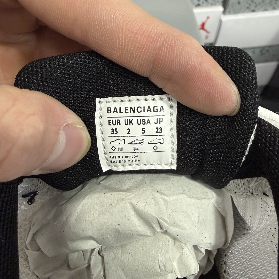 Balenciaga BLCG Radar 25 Gen - Image 4