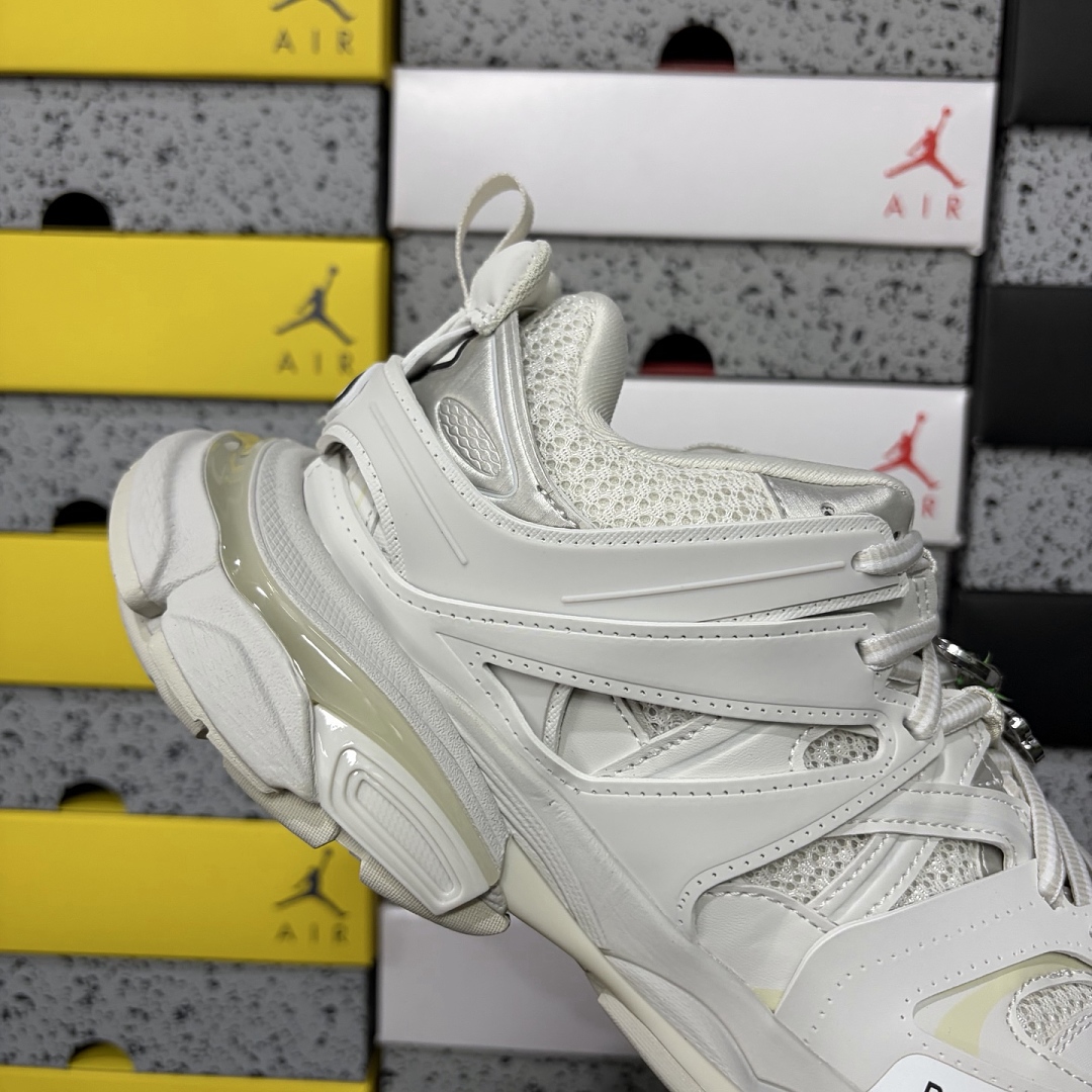 Balenciaga Track - Image 5