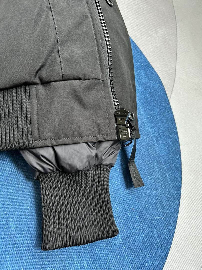 Canada Goose Chilliwack Bomber Jacket - Image 47