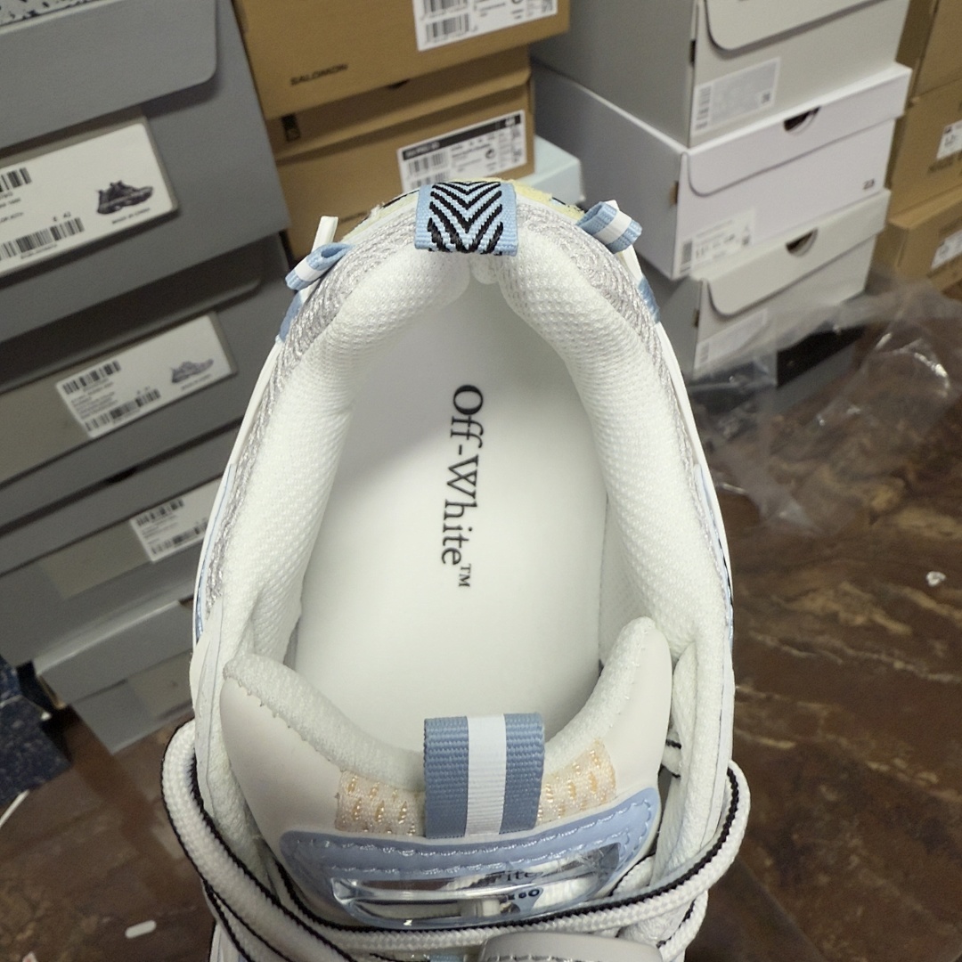 Off-White Be Right Back - Image 10