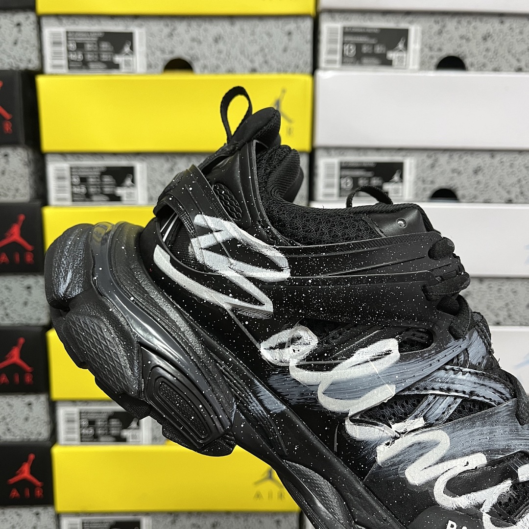 Balenciaga BLCG Track 3.0 - Image 3
