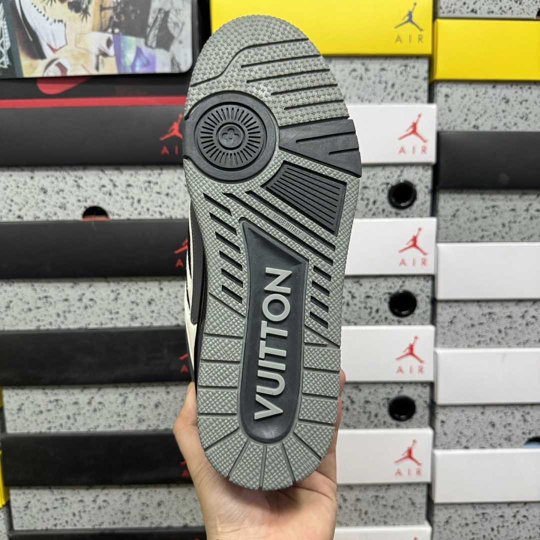 Louis Vuitton Skate Sneaker 3-5 - Image 6
