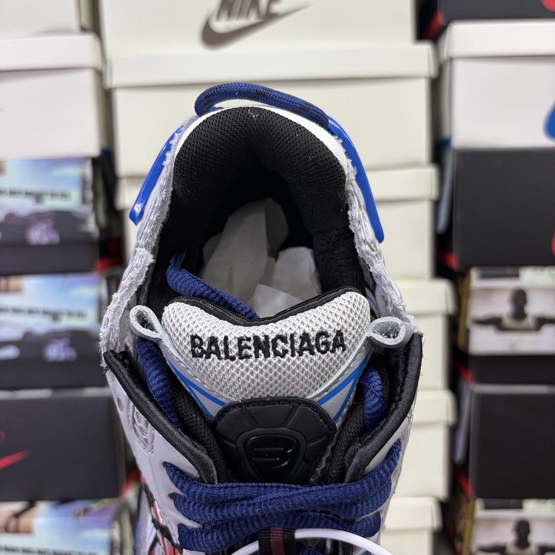 Balenciaga BLCG Runner7.0 - Image 27
