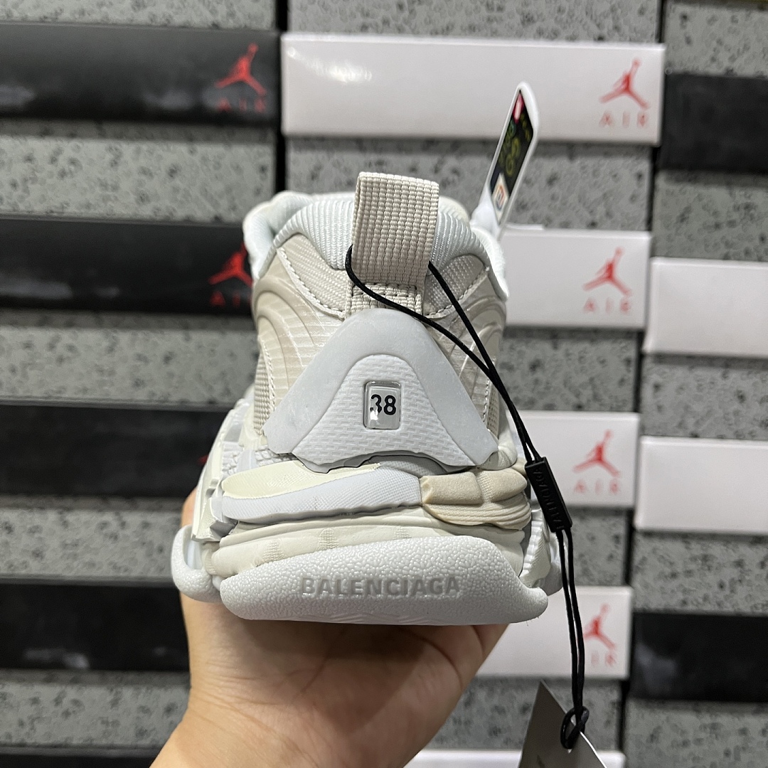 Balenciaga Triple S 2 - Image 5