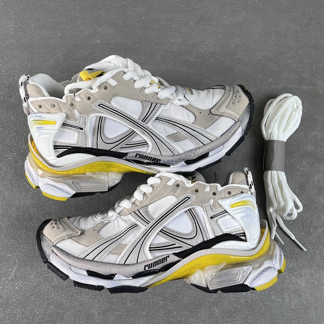 Balenciaga Runner 7.5 - Image 113