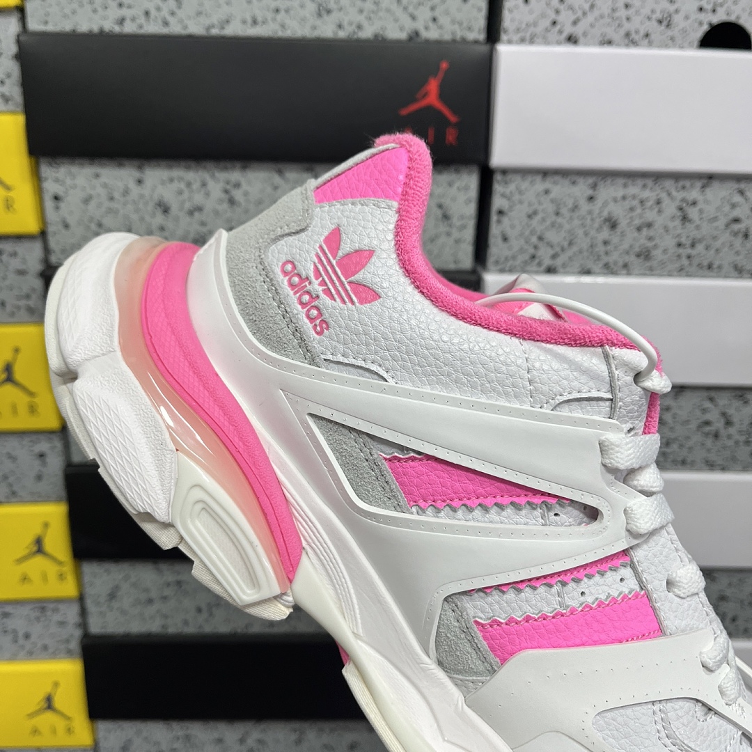 Balenciaga Track - Image 5