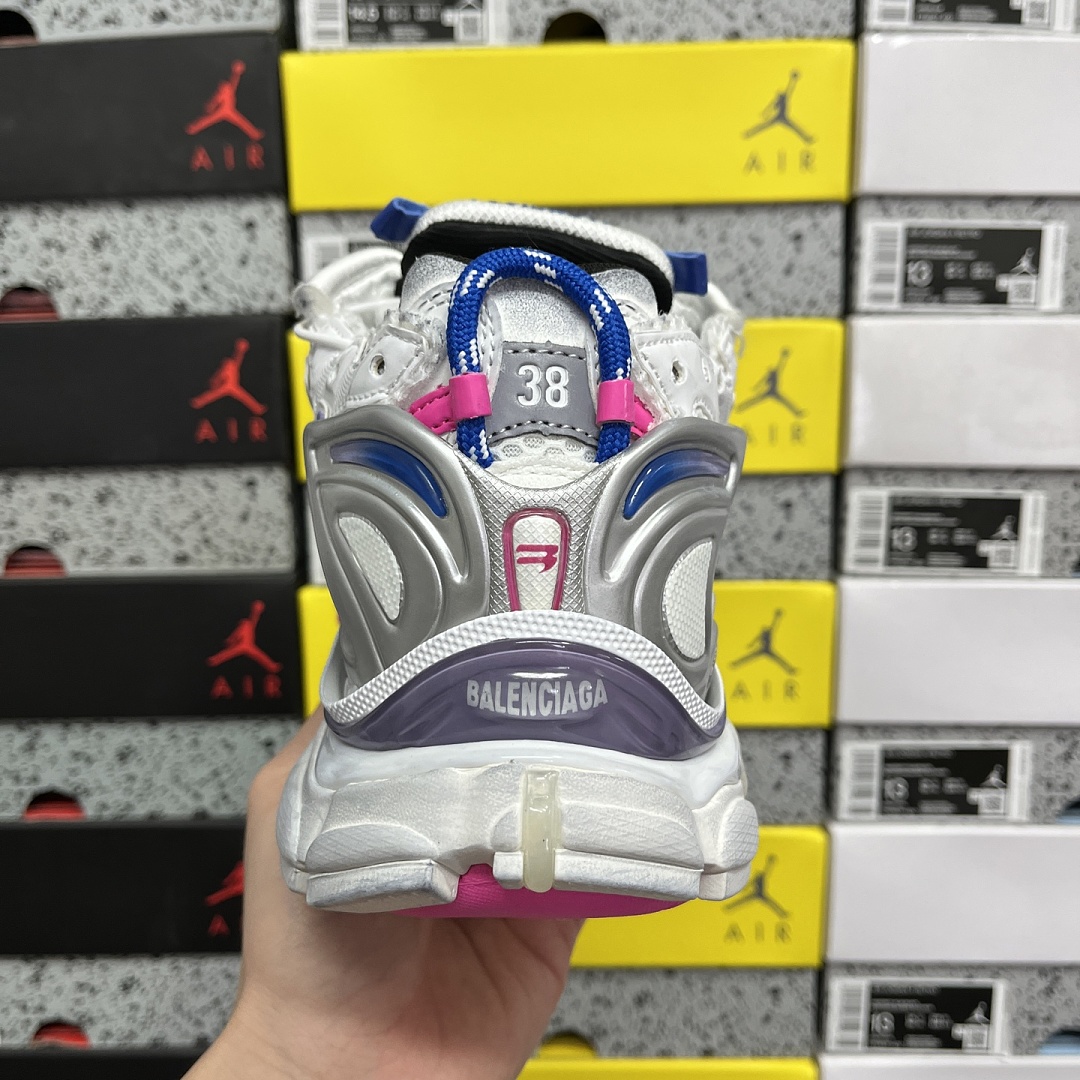 Balenciaga BLCG Runner 7.5 - Image 3